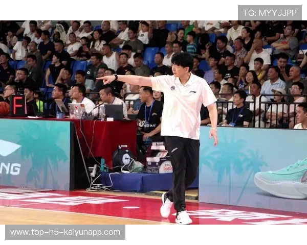 CBA 外援爆发冲突！裁判判罚引全场嘘声